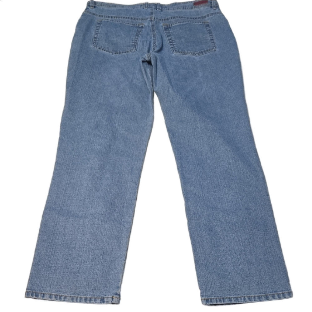 Gloria Vanderbilt Light Blue Amanda Straight Leg Short Jeans Size 10 - Picture 2 of 2